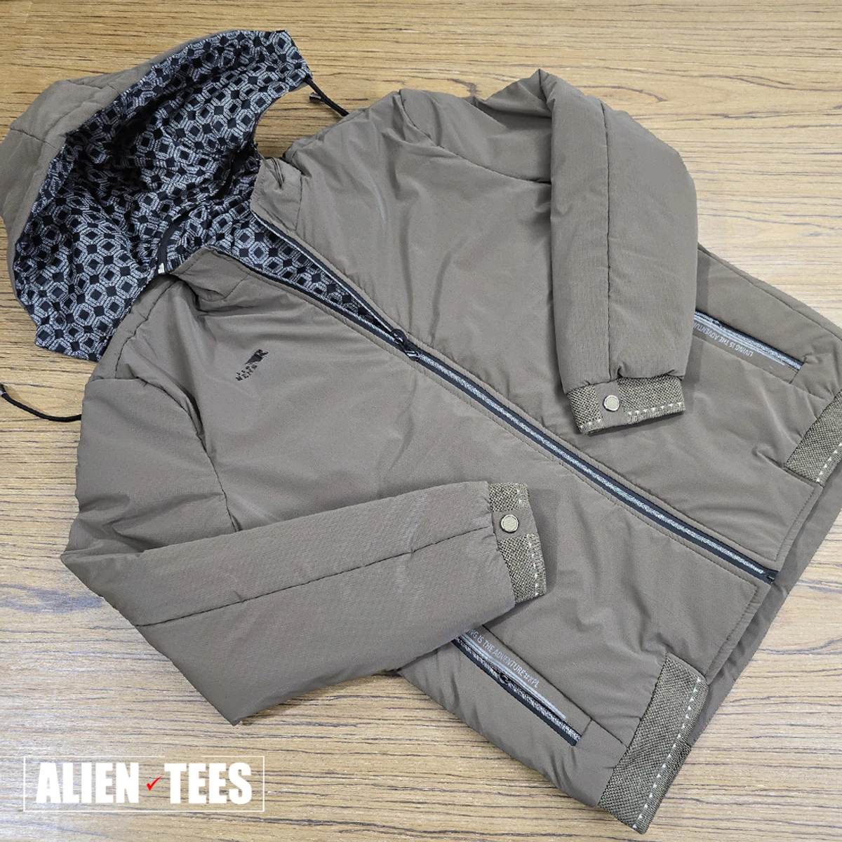 W06 Beige Padded Jacket