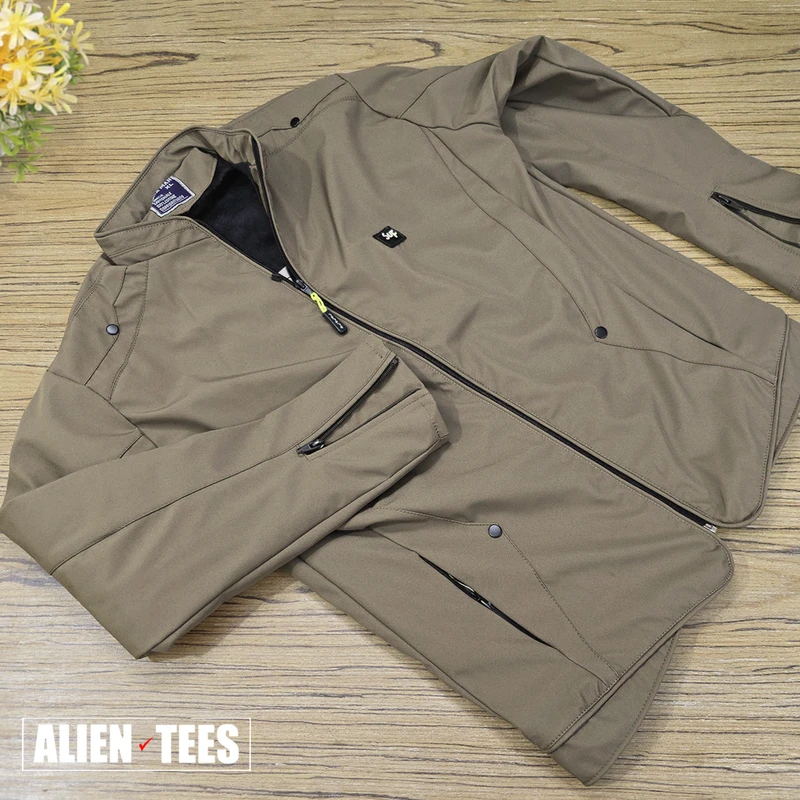 W37 Rodeo Dust AeroShield Jacket