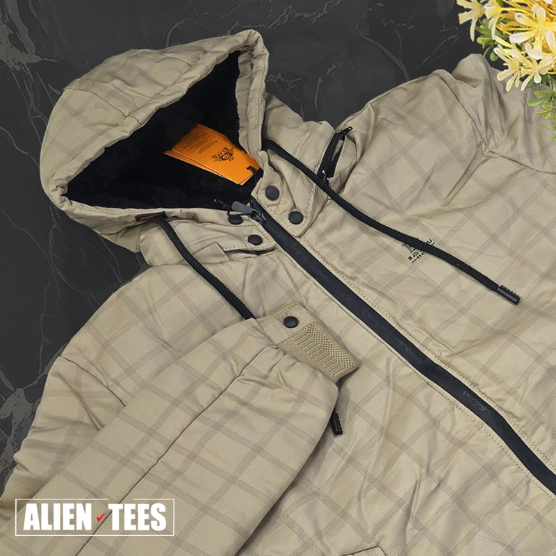 W52 CheckCrest Jacket - Image 3